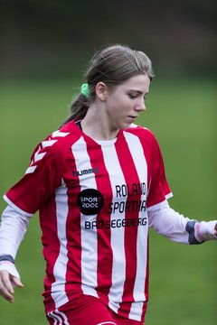 Bild 208 - wBJ TuS Tensfeld - SV Fortuna St. Juergen